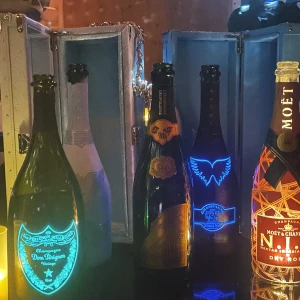 昨日もたくさん飲んで可愛がって頂けて幸せな一日でした🥂🩵の写真2枚目