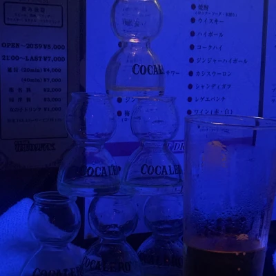 🍸