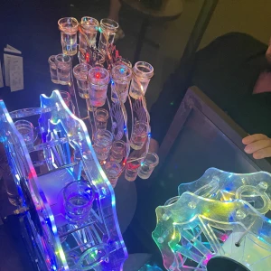 <p>こんばんはるなです❣️<br>土曜日！！<br>沢山飲ませていただきました😳💖💖💖<br>酔いすぎた🫣<br>ずーーっと卓がキラキラしてたねありがとう💖🎡<br></p...の写真3枚目