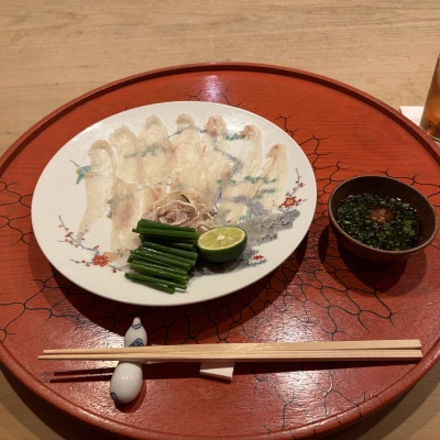 昨日はフグ🐡のコース料理いただいてきました♪
