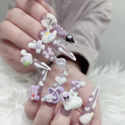 2月はゴテゴテネイルにしました💅