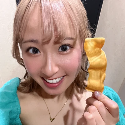 今日出勤です✌️デカすぎるベビースター