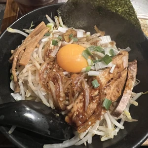 2/28(土) 21時からいます🍷の写真1枚目