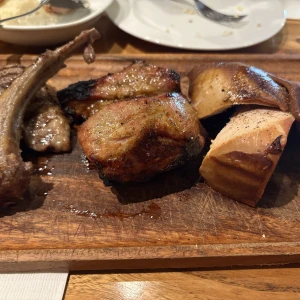 今日は同伴からの出勤🦖の写真1枚目