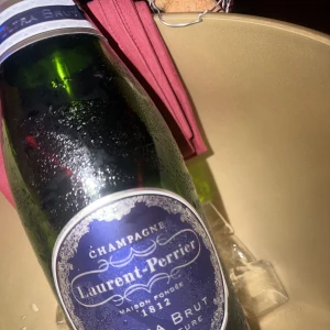 🥂🥂🥂🥂の写真1枚目