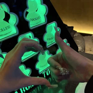 こんにちは、ゆりあですの写真1枚目