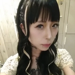 白ドレスです💓の写真1枚目