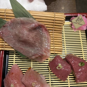 最近食べた肉寿司美味しかったの写真1枚目