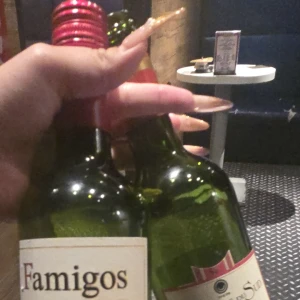 昨日初めてワイン飲ませてもらった！🍷✨の写真1枚目