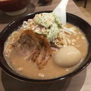 美味しい味噌ラーメンを食べたのですが店名忘れました。セルテの上にあるお店。の写真1枚目