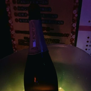 19時はんからいます😊の写真1枚目