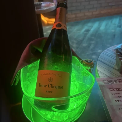 初めてのシャンパン🥂✨🤍