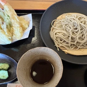 ご機嫌よう〜えれなです本日店休日ᐠ( ᐛ )ᐟの写真1枚目