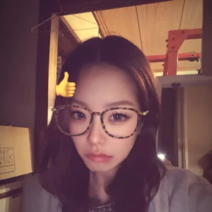 <p>こんばんはるなです❣️❣️<br>大好きな週末が来ました〜😳😳<br>普段会えない女の子に会えるから嬉しい<br>今日はオープンからです💖<br>楽しく飲みたい🍻<...の写真1枚目