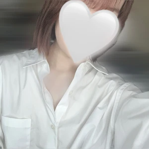 7月18日🤍じめじめ🤍の写真1枚目