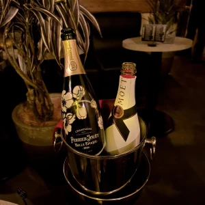 本日も出勤してます❕の写真1枚目