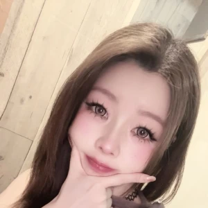 こんばんはー😉いよなだよー❤の写真1枚目