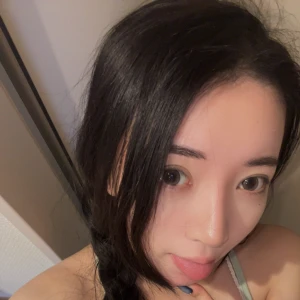 今日はねえ😊ネイル変えてきたんだよぉの写真1枚目
