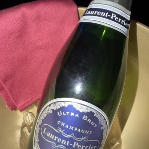 🥂🥂🥂🥂の写真1枚目