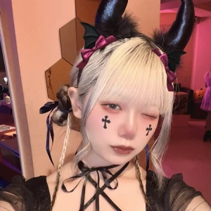 退勤です～😈🖤⋆͛*͛の写真2枚目