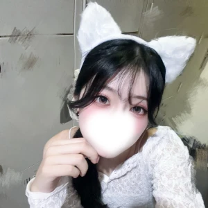 今日は白猫〜♡(ˆ.  ̫ . ˆ)の写真1枚目