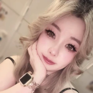 こんばんはー♪いよなだよー😊の写真1枚目