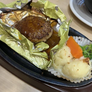 火曜日😬の写真2枚目