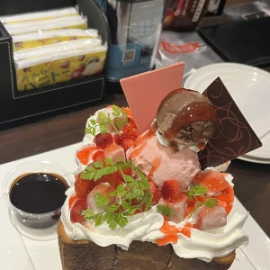 本日12時～います🌰✨️の写真1枚目
