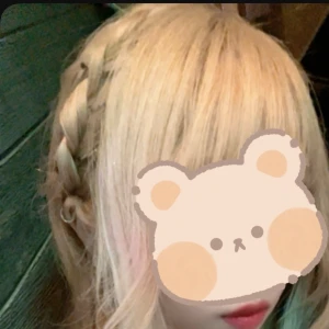 今日はいつもと違うドレス着てるの🍑!!の写真1枚目