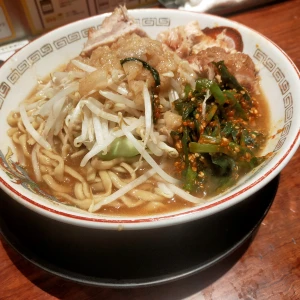 3日くらい前に豚山でラーメン食った結果、腹を壊してトイレとお友達になってた当店の三浦。の写真1枚目