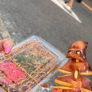 20時半からいるよ😊の写真1枚目