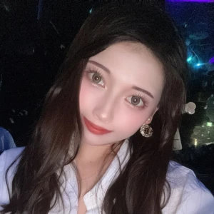 ∠(　˙-˙ )／の写真1枚目