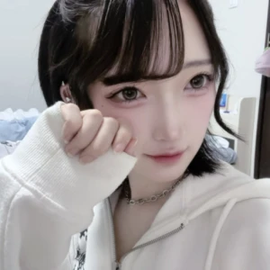 しゅっきん！🤍の写真1枚目