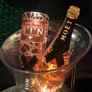 本日も出勤です♩の写真1枚目