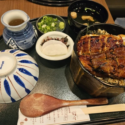 昨日、今日ありがとうございました〜！昨日は仲良しの子のお席付かせてもらってトランプやりながらテキーラパーティして今日もいつも通りのテキーラ楽しかっ...