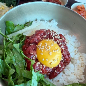 韓国ブログ🇰🇷🩶ユッケ編🥩🥩🥩の写真3枚目