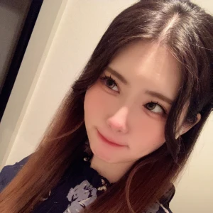 本日21:00より出勤してます❣️の写真1枚目