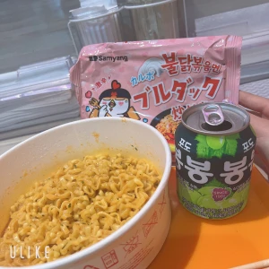 韓国ラーメンコンビニ行ってきた🇰🇷✌️の写真2枚目