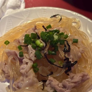 マロニーちゃん知ってます？？😵の写真1枚目