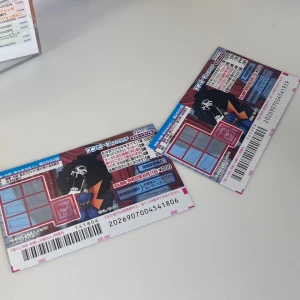 待機時間初スクラッチ💸 ◝✩ ✧︎の写真1枚目