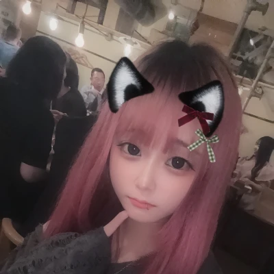 こんばんは🌙.*しのですʚ🎀ɞ