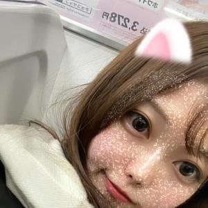 こんばんは！もえです🐰の写真1枚目