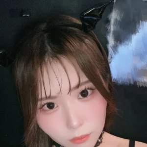 本日21:00より出勤してます❣️の写真1枚目