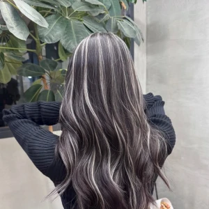 髪染めた～の写真1枚目