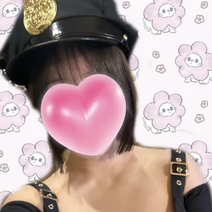 コスプレにゃす👮🏻🎃‪❤︎‬の写真1枚目