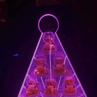 昨日はボムタワーとシャンパン嬉しかったです🥰😊💖