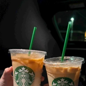 当たり前にGrandeかVenti😻🤲🏻の写真1枚目