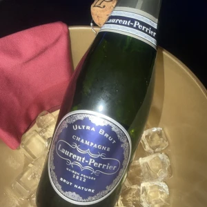 🥂🥂🥂🥂の写真1枚目