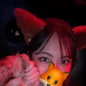 きつね姿で参上っっ！の写真1枚目