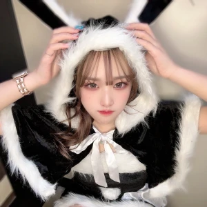 今日からサンタコスだよん🎅の写真1枚目